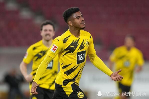  曼城青训小将替补绝杀封王