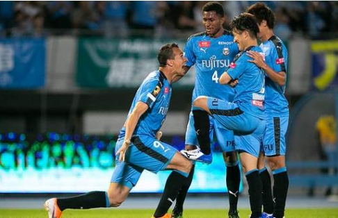  那不勒斯锋线火力全开五球横扫升班马