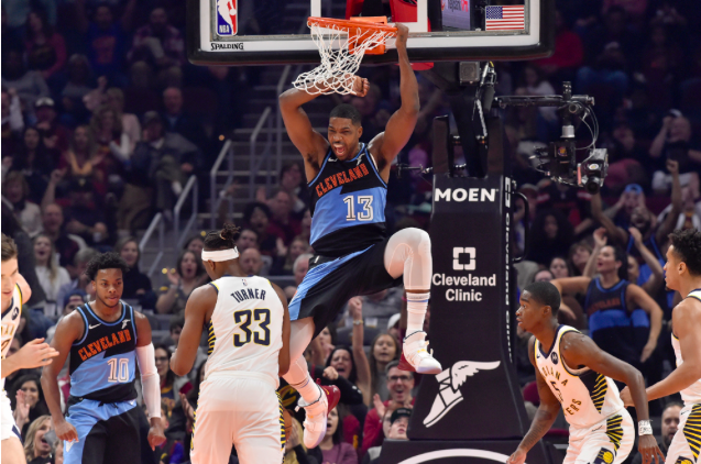  萨博尼斯两双国王击败勇士结束其连胜